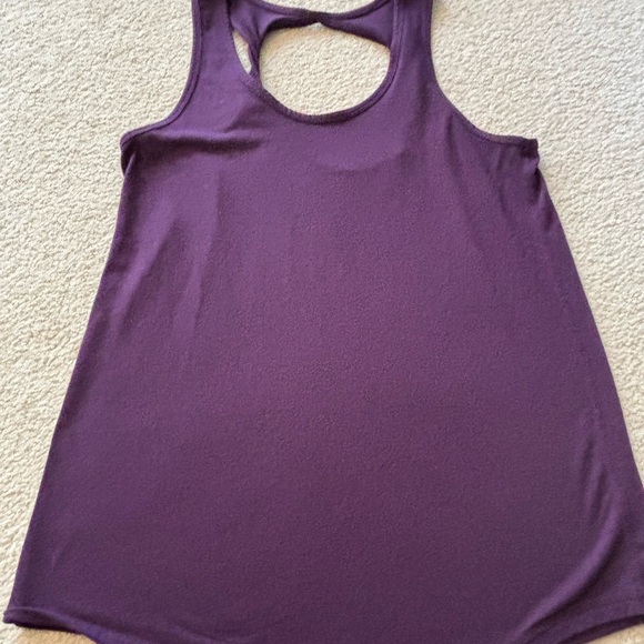 Zyia Active Blackberry Twist tank - Picture 3 of 5